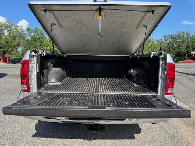 Dodge Ram 1500 ST Quad Cab Short Bed 2WD 2005