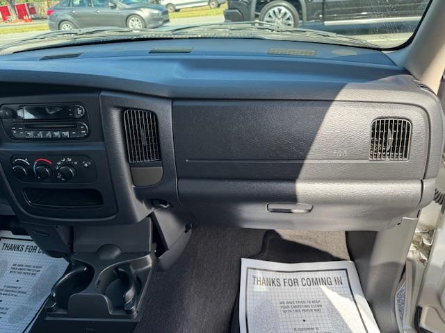 Dodge Ram 1500 ST Quad Cab Short Bed 2WD 2005