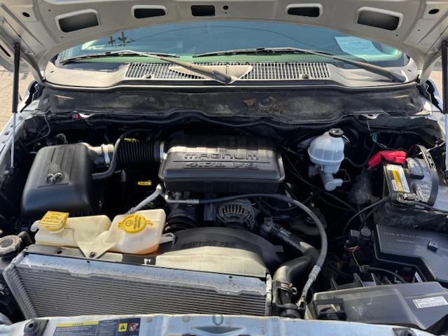 Dodge Ram 1500 ST Quad Cab Short Bed 2WD 2005