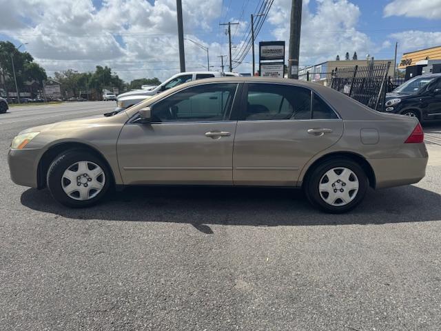 Honda Accord LX sedan AT 2007