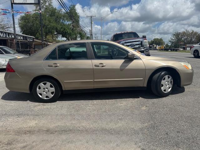 Honda Accord LX sedan AT 2007