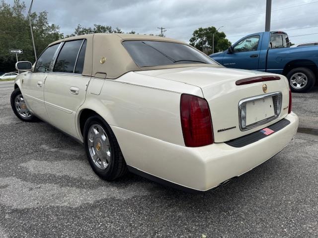 Cadillac DeVille Sedan 2002