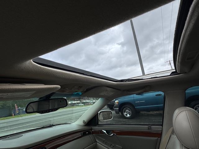 Cadillac DeVille Sedan 2002