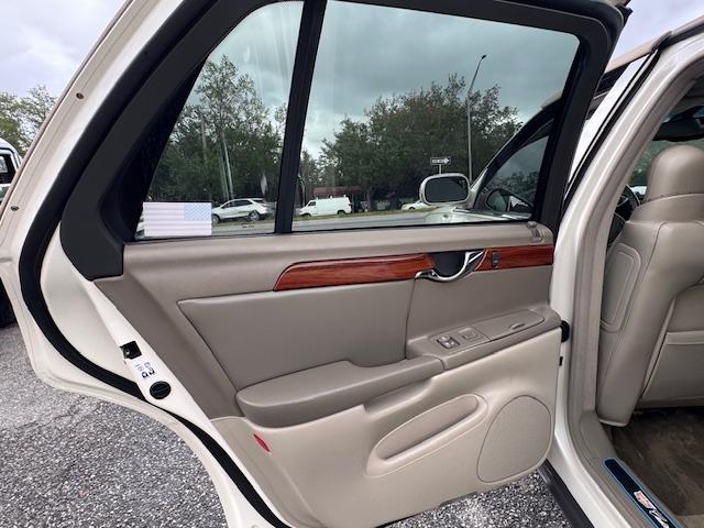 Cadillac DeVille Sedan 2002