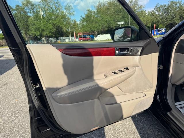 Lexus ES 300 Sedan 2003