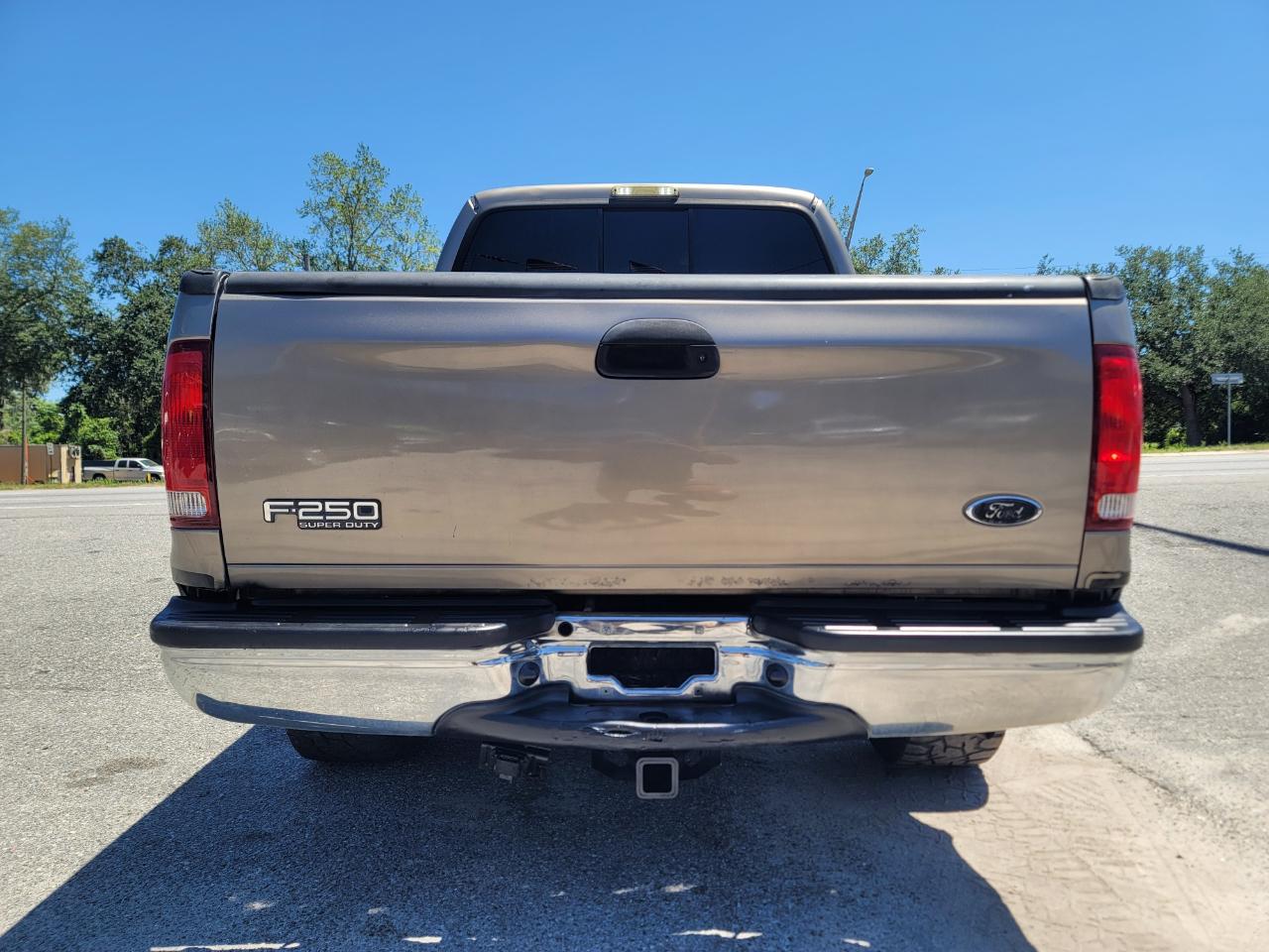 Ford F-250 SD Lariat Crew Cab Long Bed 4WD 2003