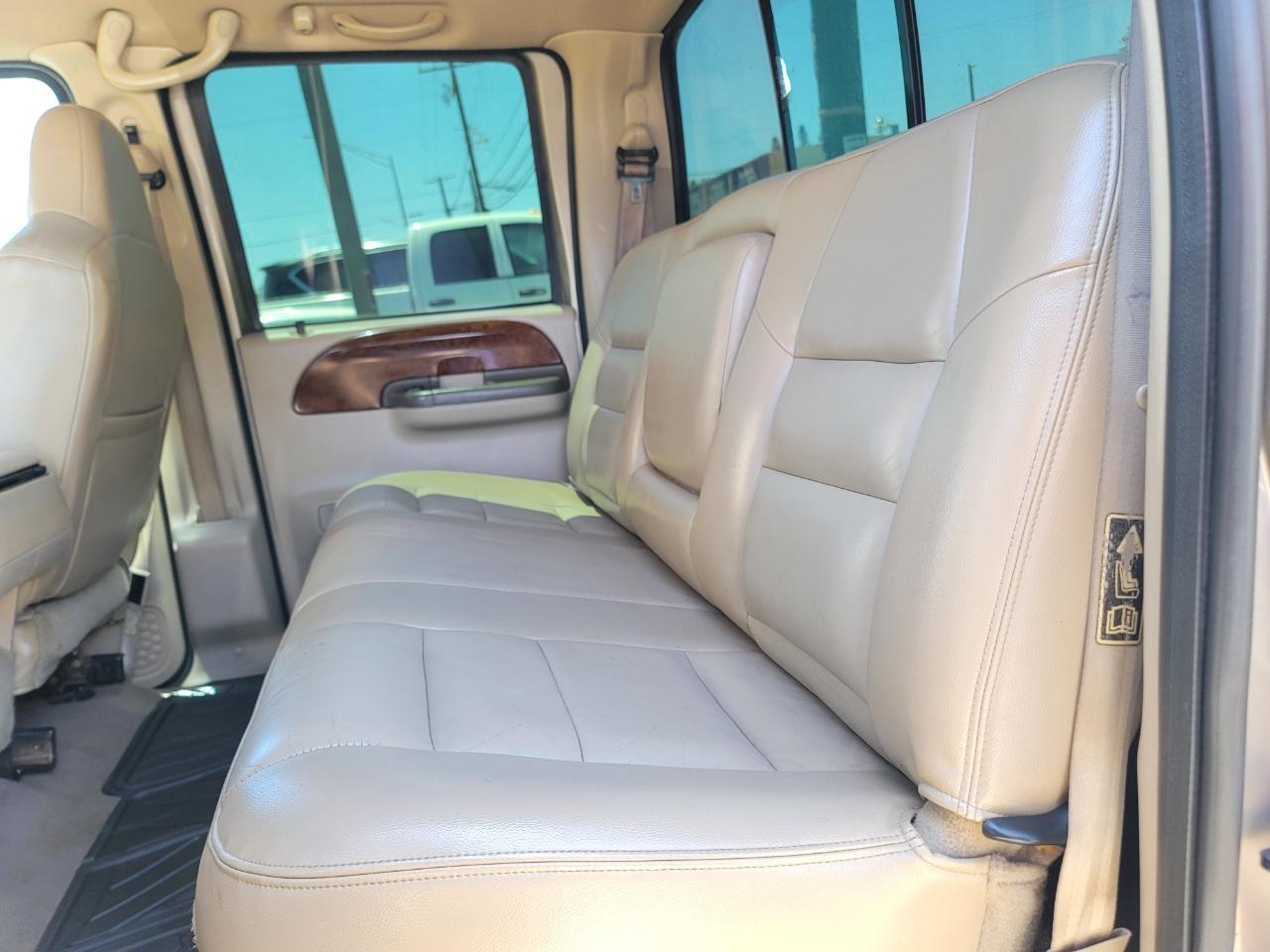 Ford F-250 SD Lariat Crew Cab Long Bed 4WD 2003