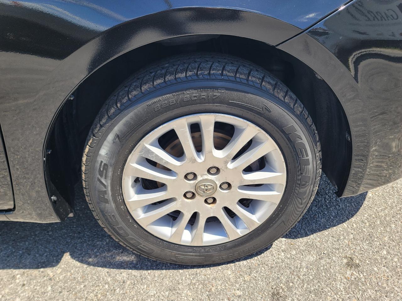 Toyota Sienna XLE Limited 7-Passenger 2008