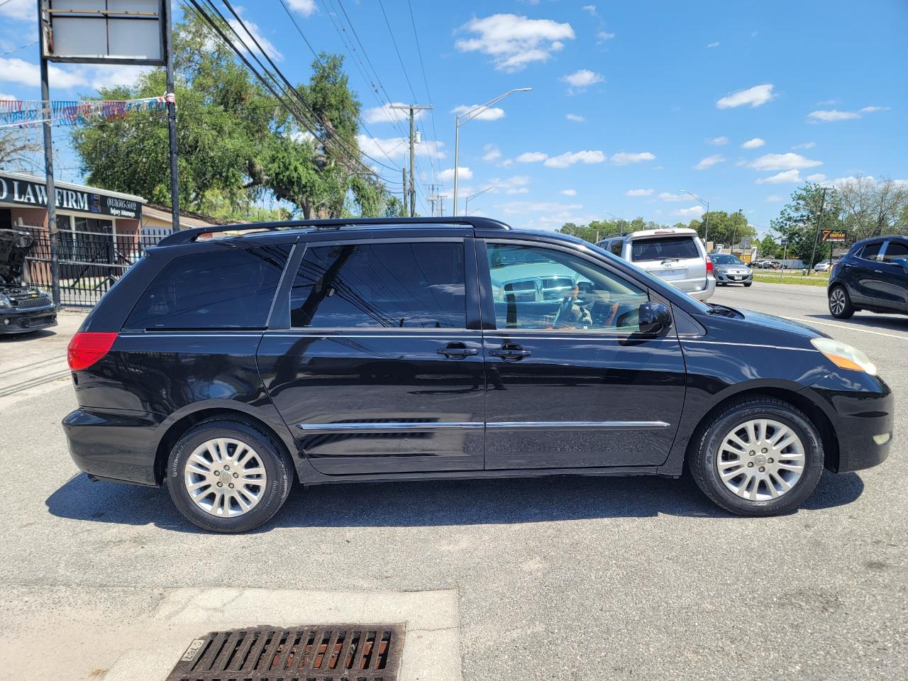 Toyota Sienna XLE Limited 7-Passenger 2008