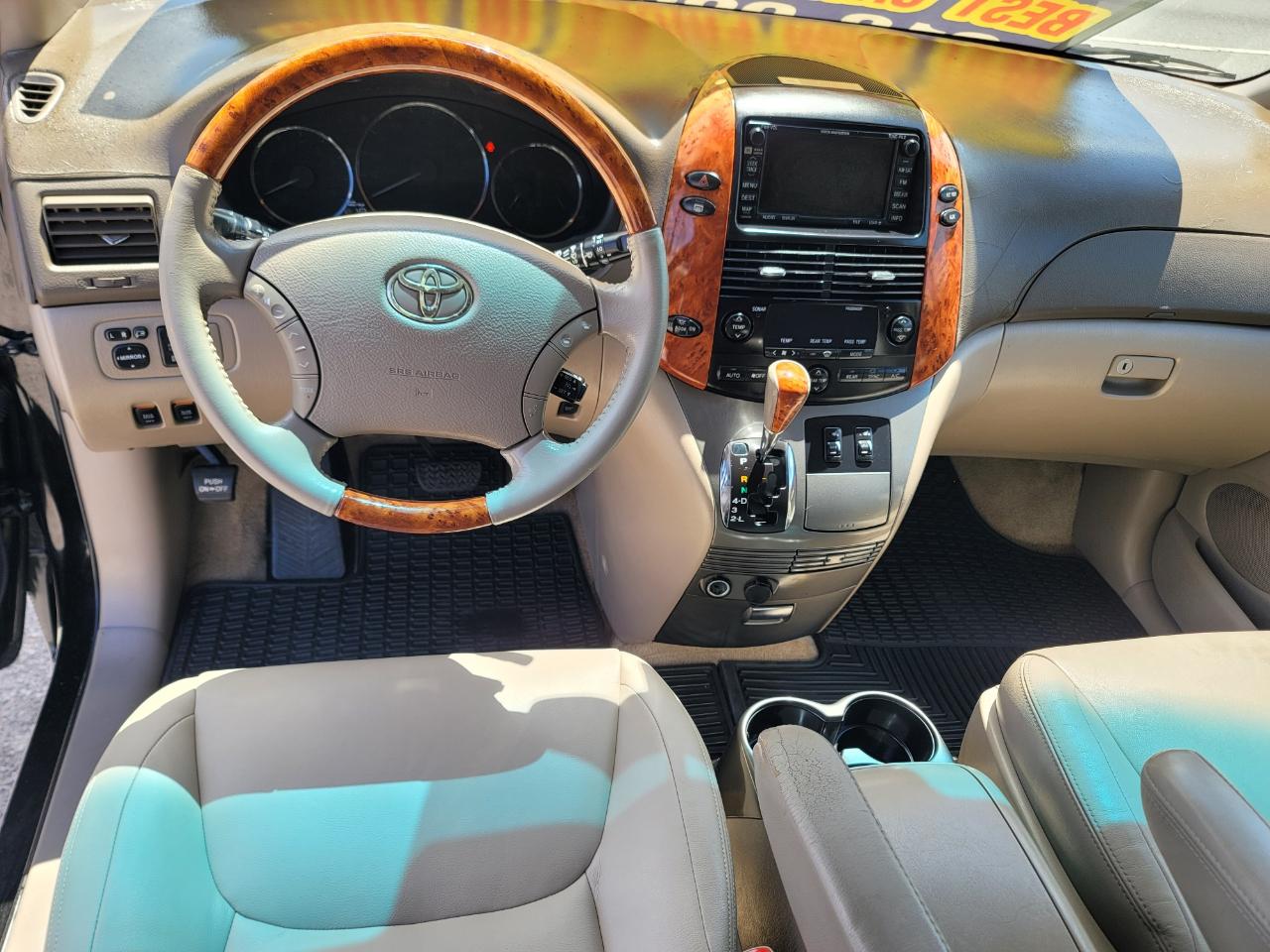 Toyota Sienna XLE Limited 7-Passenger 2008