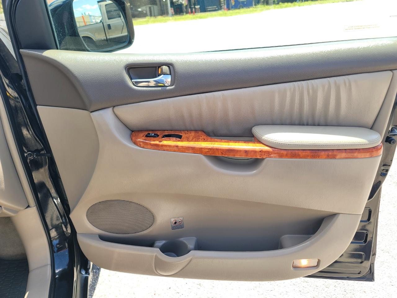 Toyota Sienna XLE Limited 7-Passenger 2008