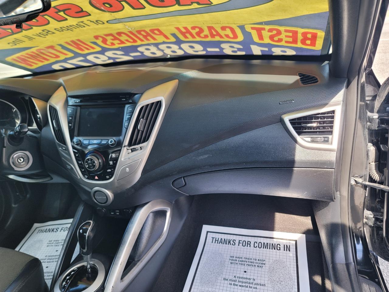 Hyundai Veloster Base 3D Coupe 2016