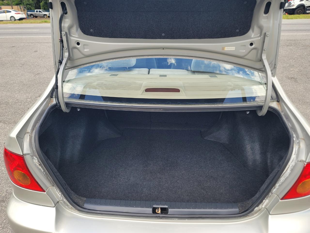 Toyota Corolla CE 2003