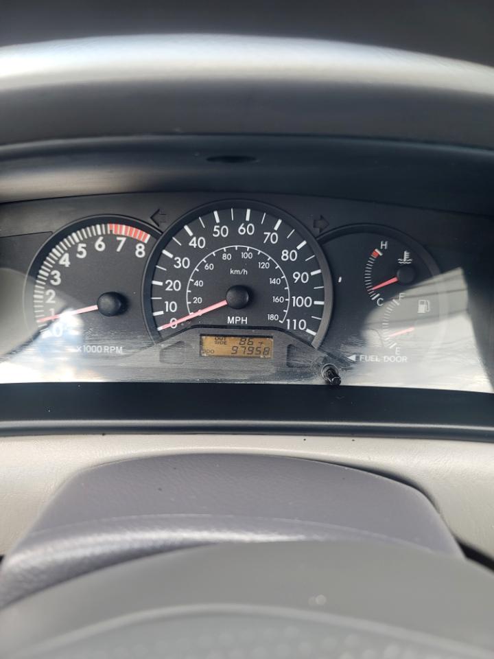 Toyota Corolla CE 2003