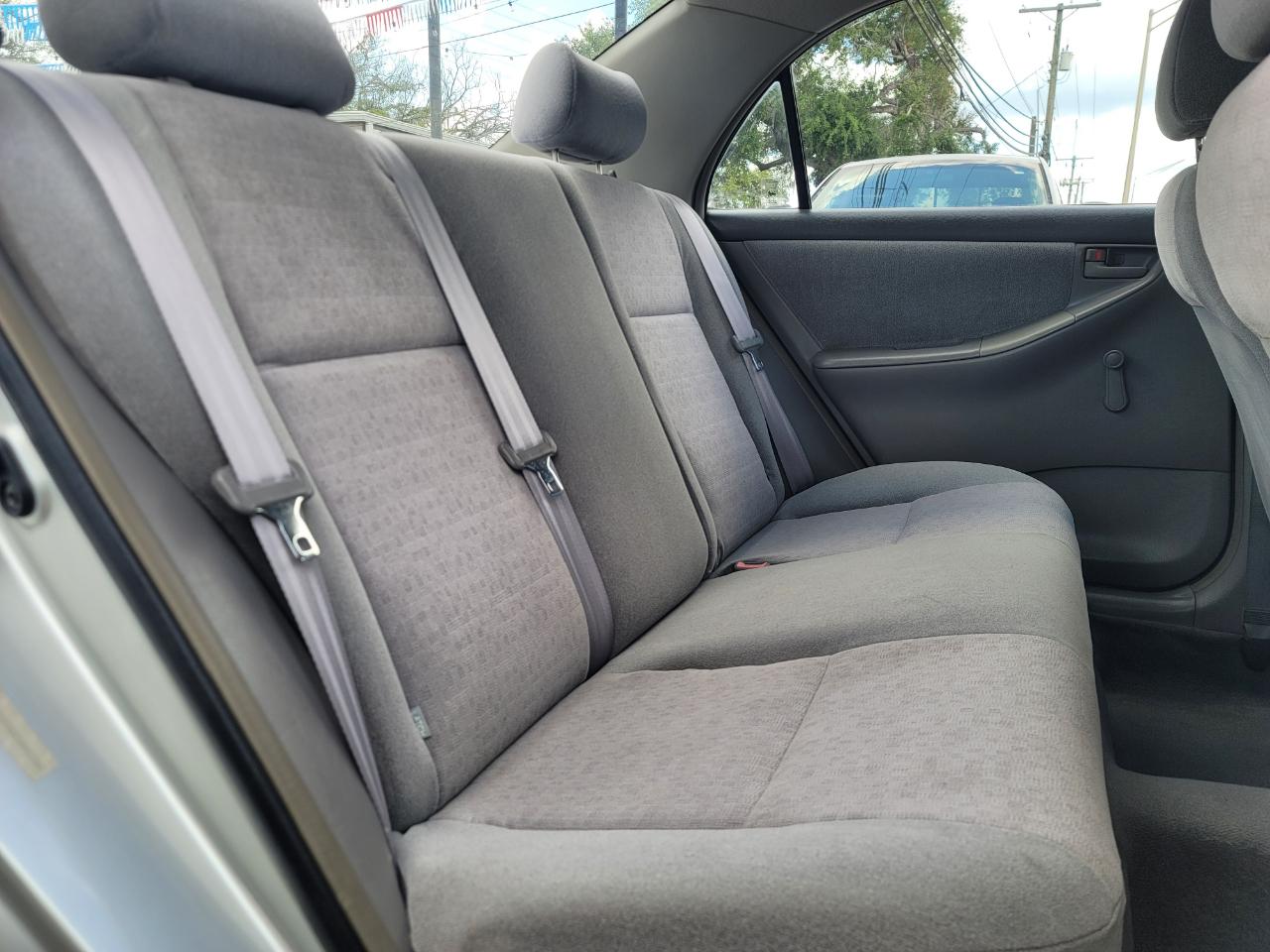 Toyota Corolla CE 2003