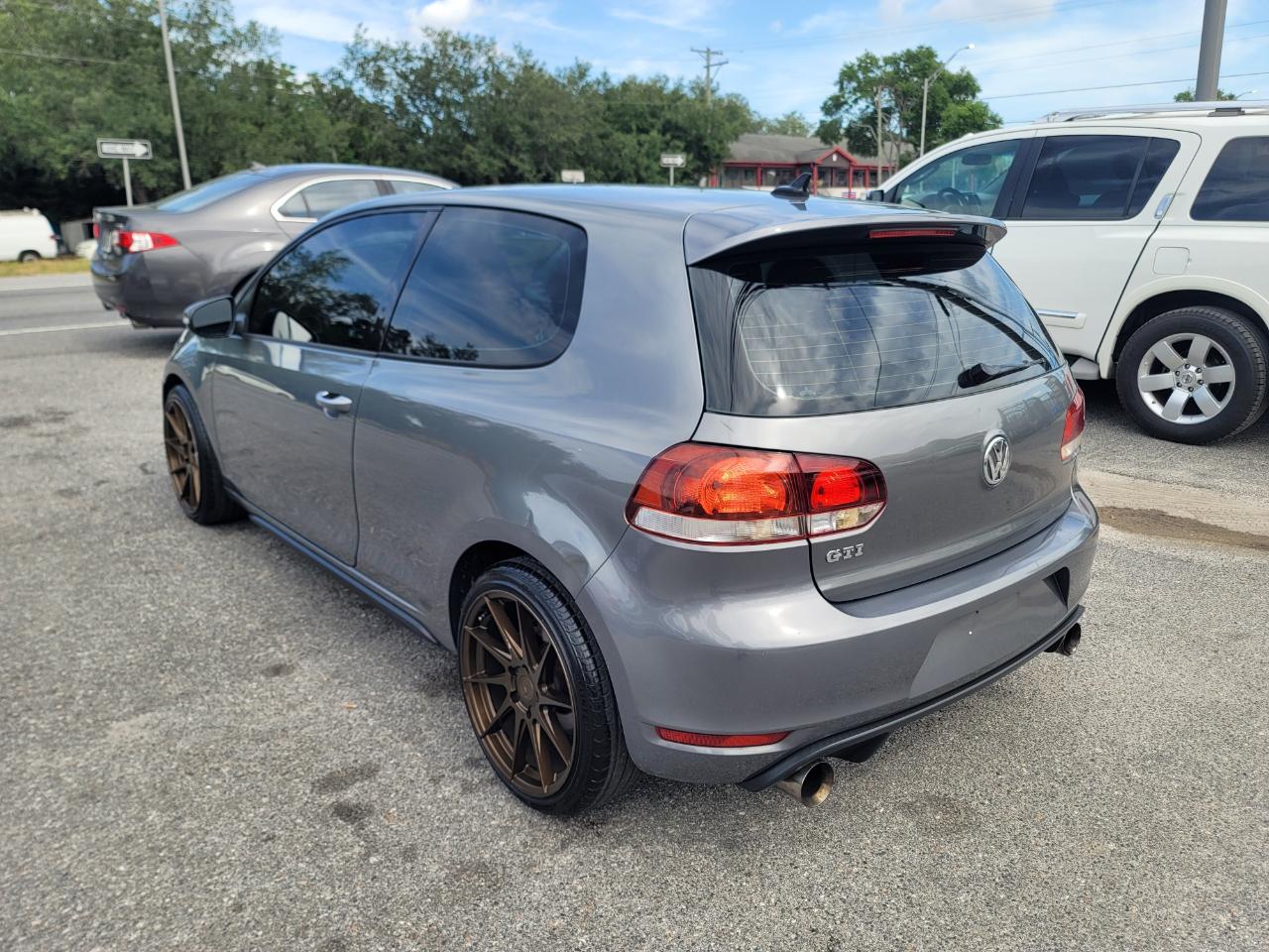 Volkswagen GTI 2-door 2013