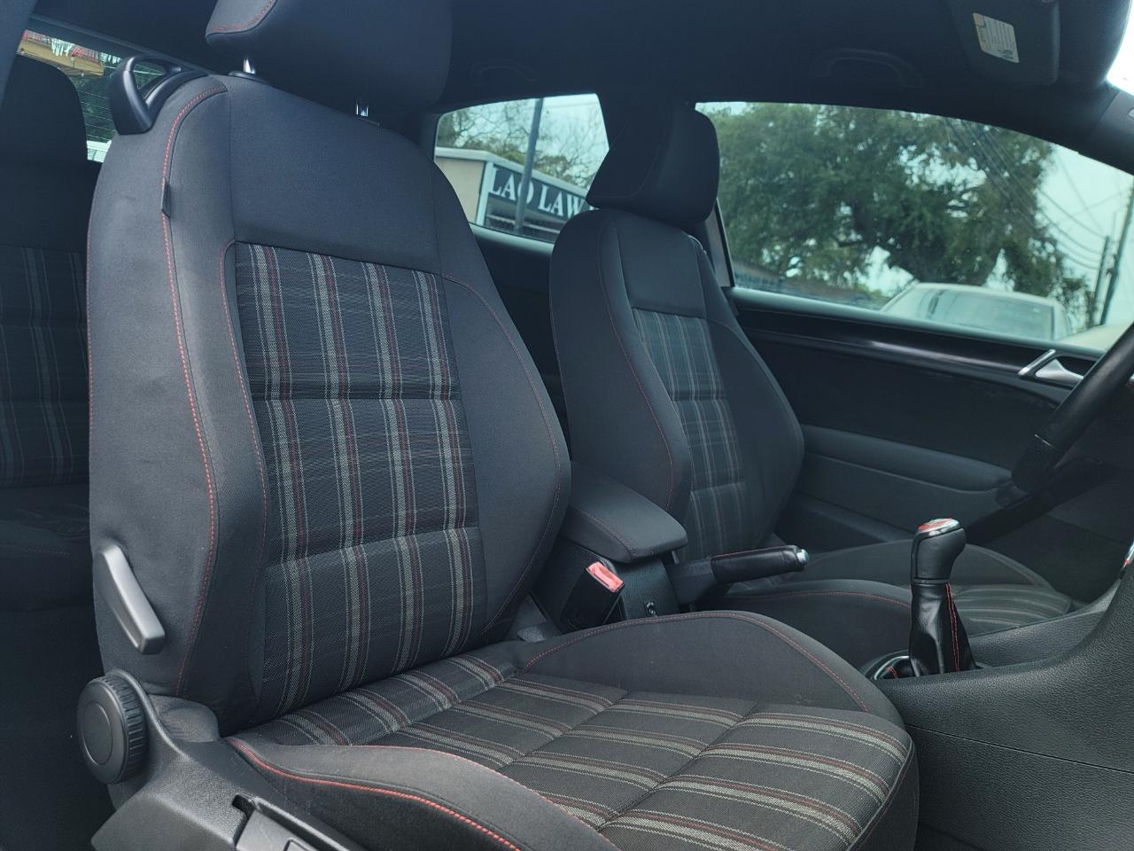 Volkswagen GTI 2-door 2013