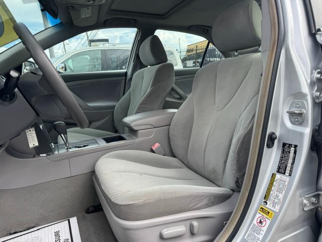 Toyota Camry LE 5-Spd AT 2007