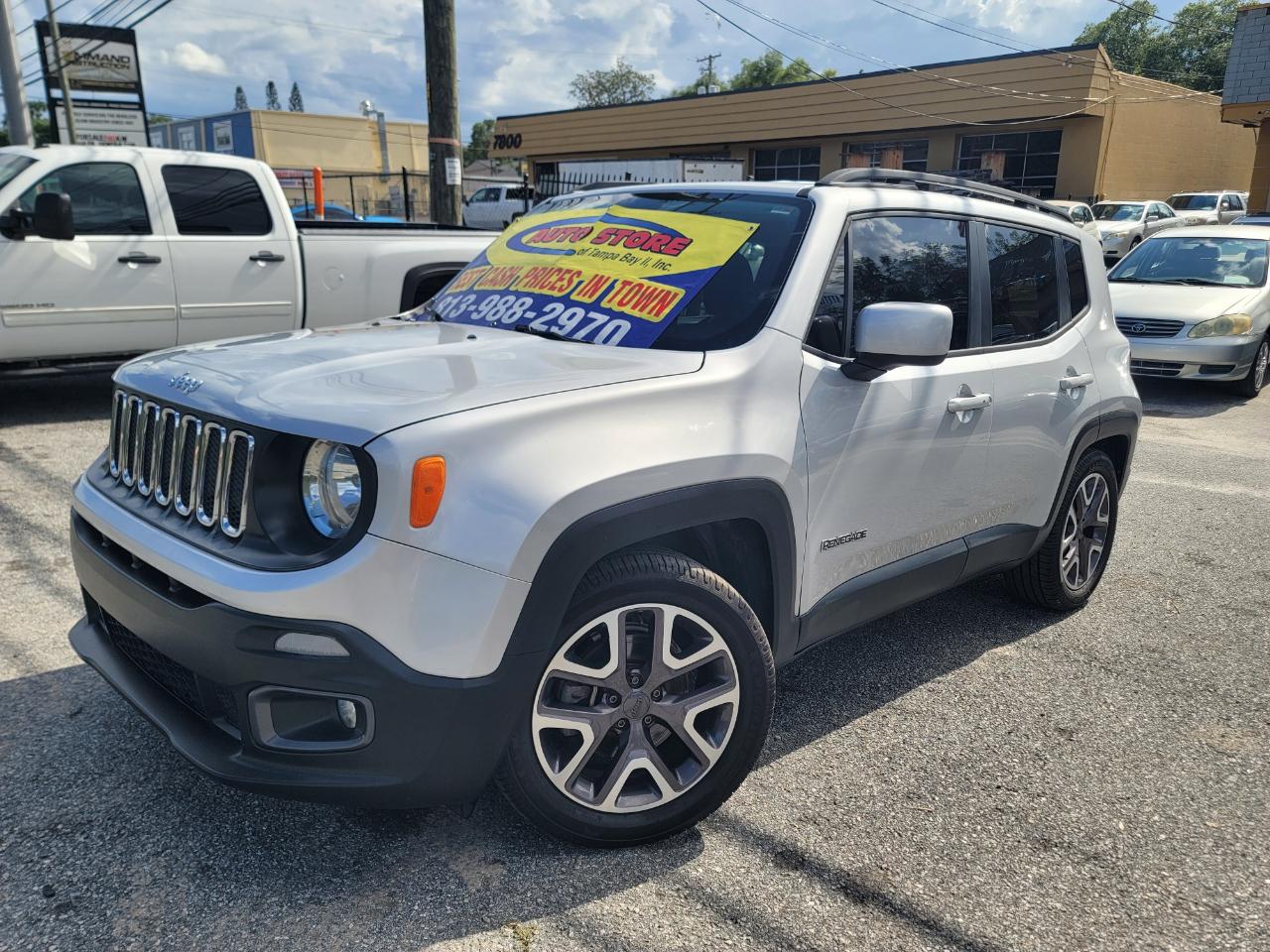 Jeep Renegade Latitude 4D SUV FWD 2015