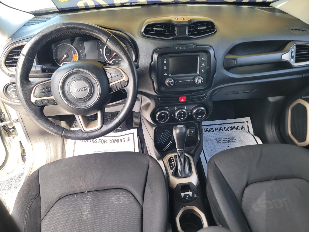 Jeep Renegade Latitude 4D SUV FWD 2015