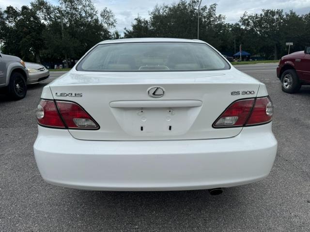 Lexus ES 300 Luxury Sport Sdn 4dr Sdn 2003