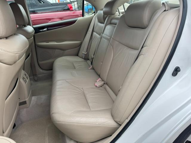Lexus ES 300 Luxury Sport Sdn 4dr Sdn 2003