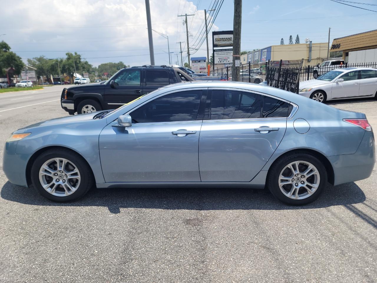 Acura TL 5-Speed AT 2009