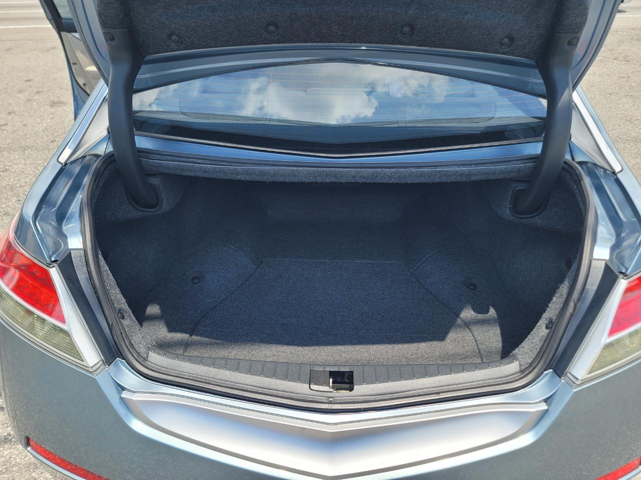 Acura TL 5-Speed AT 2009