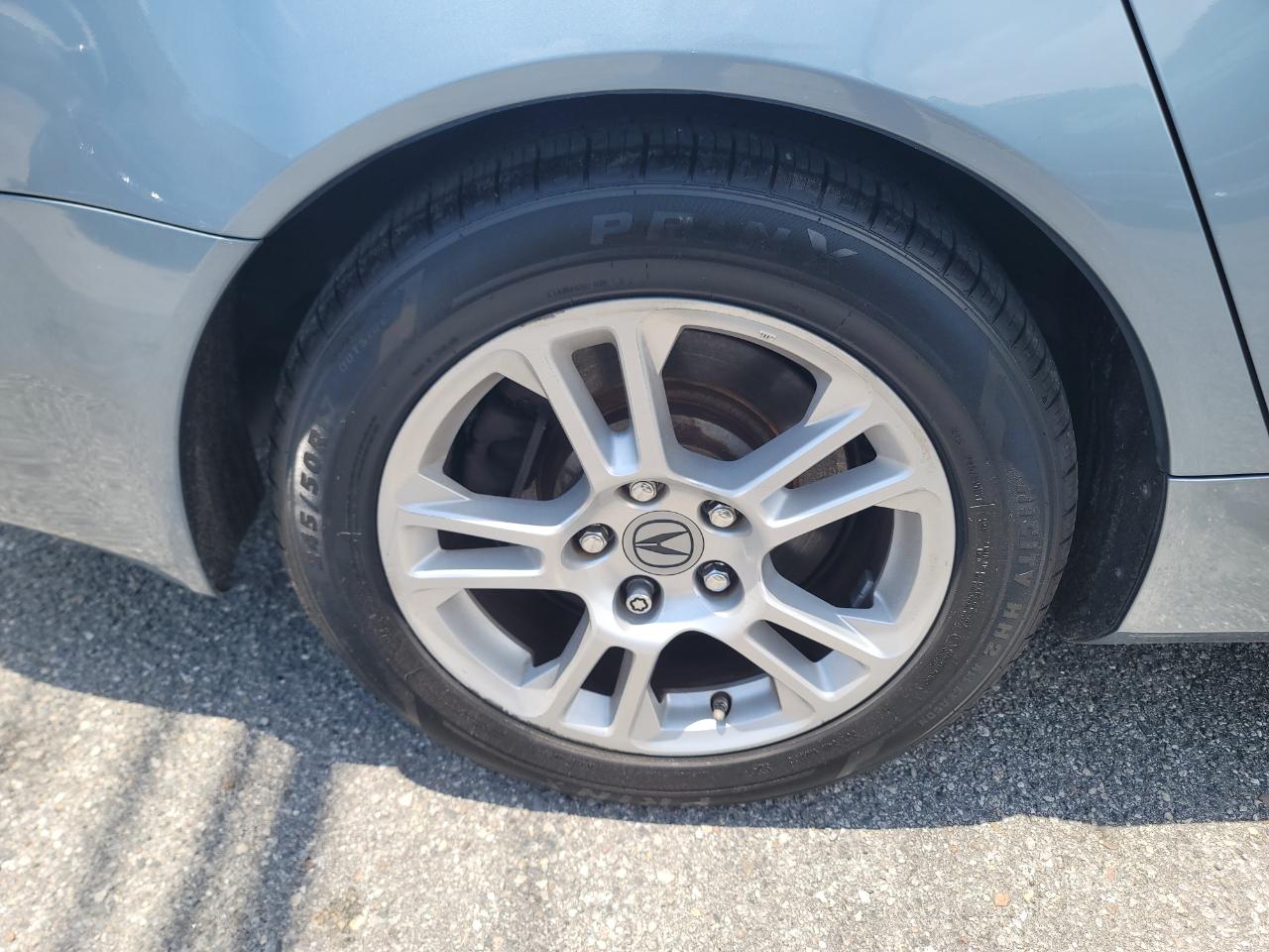 Acura TL 5-Speed AT 2009