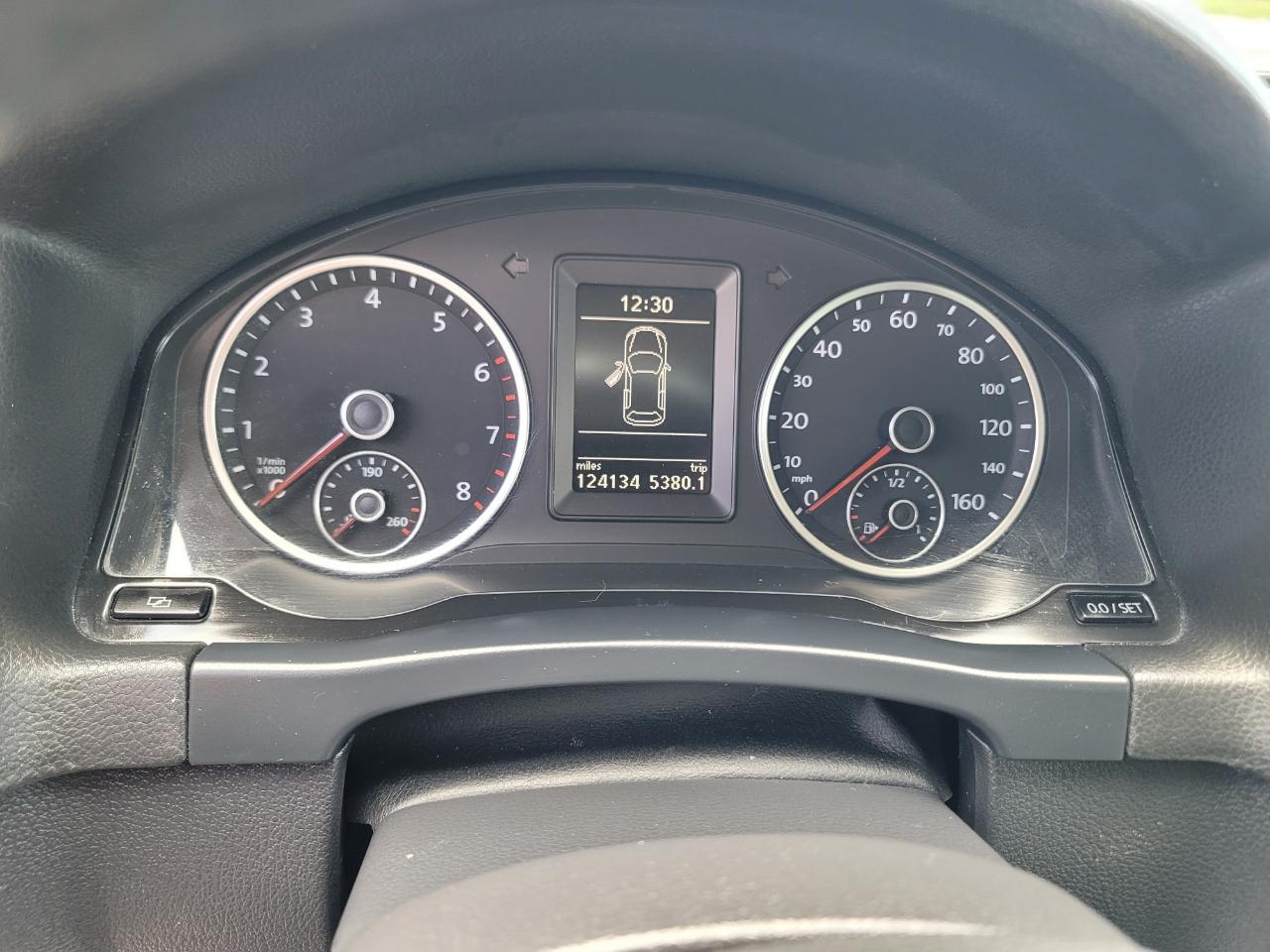 Volkswagen Tiguan SE 2012
