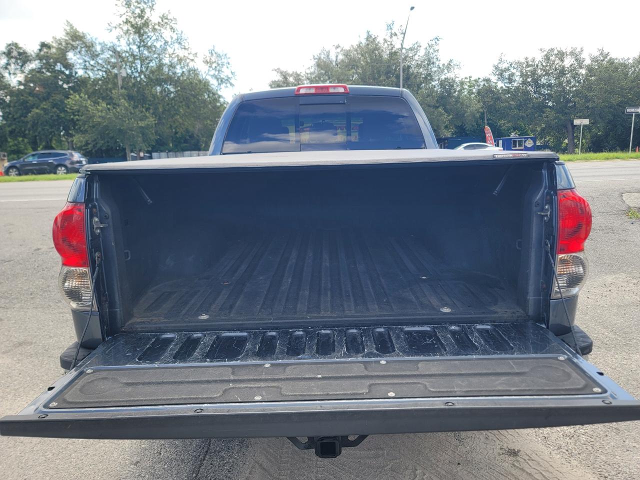 Toyota Tundra SR5 Double Cab 5.7L 4WD 2008