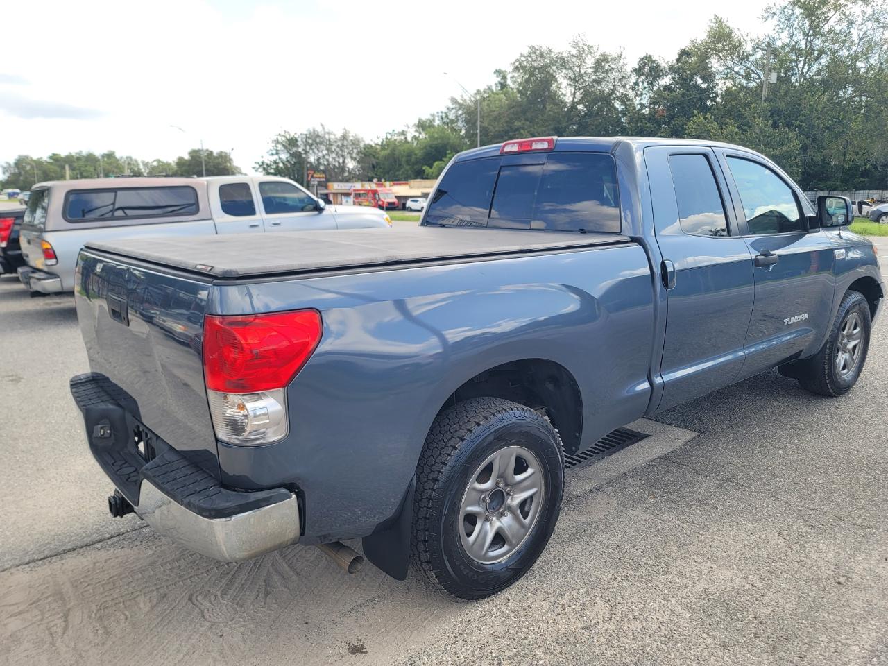 Toyota Tundra SR5 Double Cab 5.7L 4WD 2008