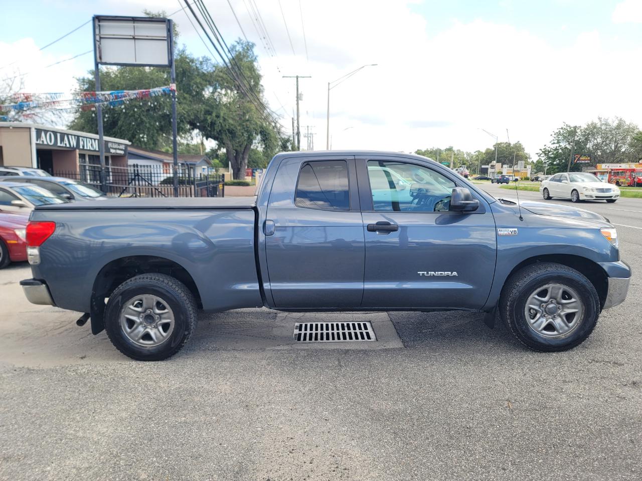 Toyota Tundra SR5 Double Cab 5.7L 4WD 2008