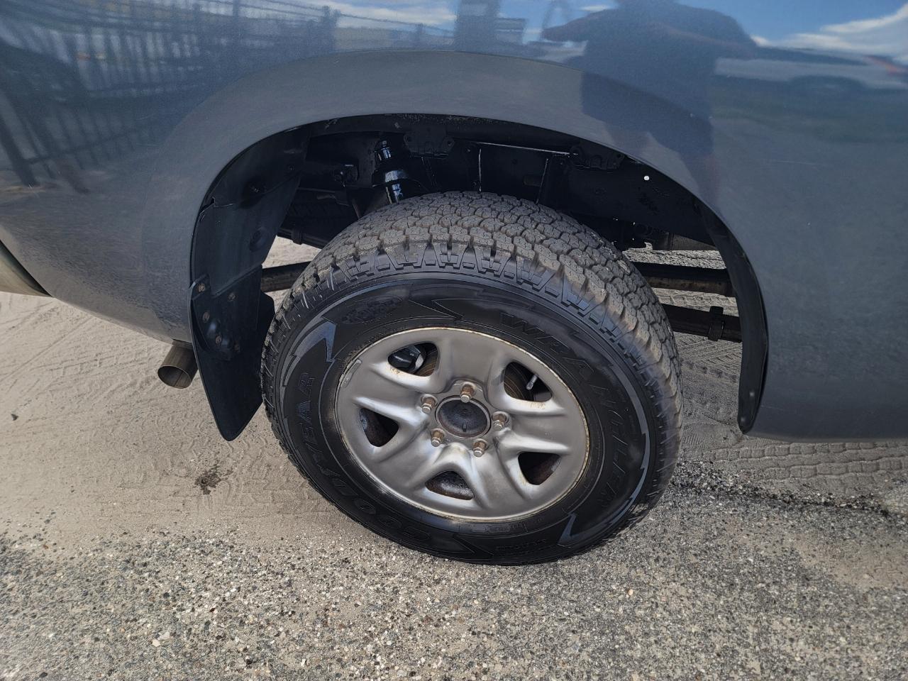Toyota Tundra SR5 Double Cab 5.7L 4WD 2008