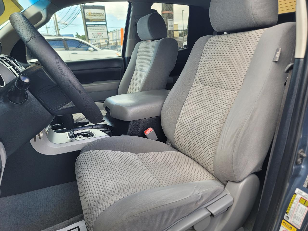Toyota Tundra SR5 Double Cab 5.7L 4WD 2008