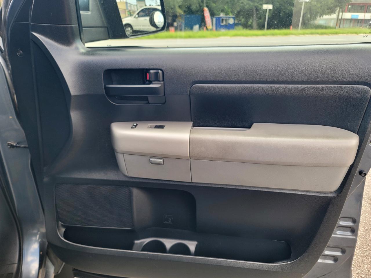 Toyota Tundra SR5 Double Cab 5.7L 4WD 2008