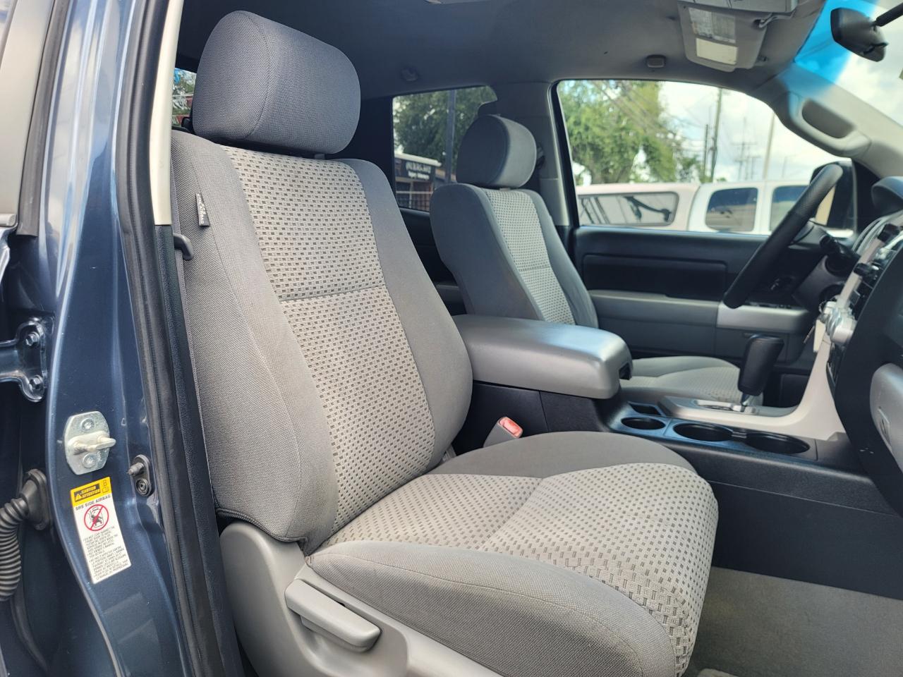 Toyota Tundra SR5 Double Cab 5.7L 4WD 2008