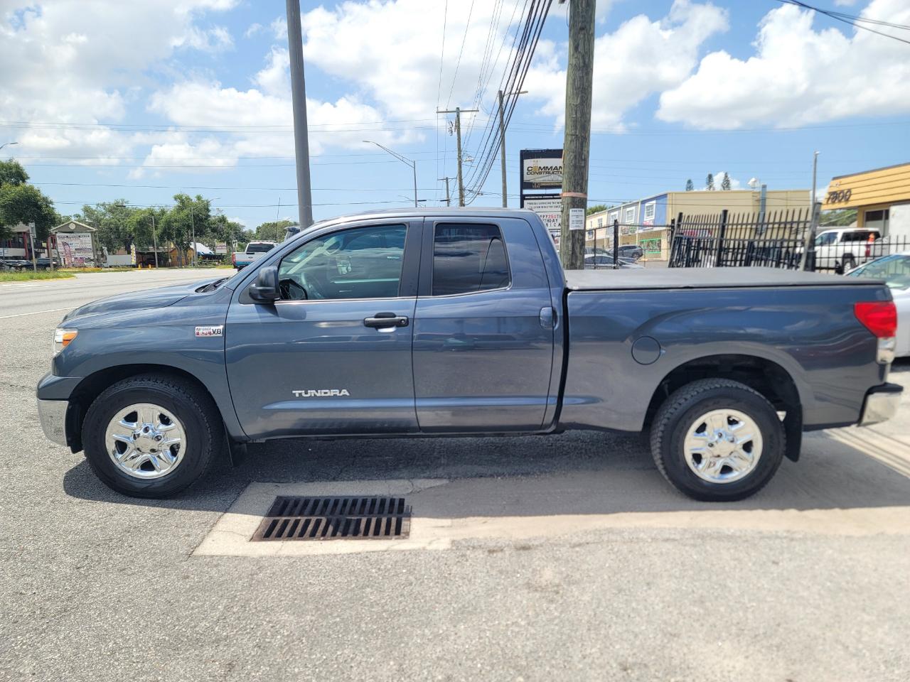 Toyota Tundra SR5 Double Cab 5.7L 4WD 2008