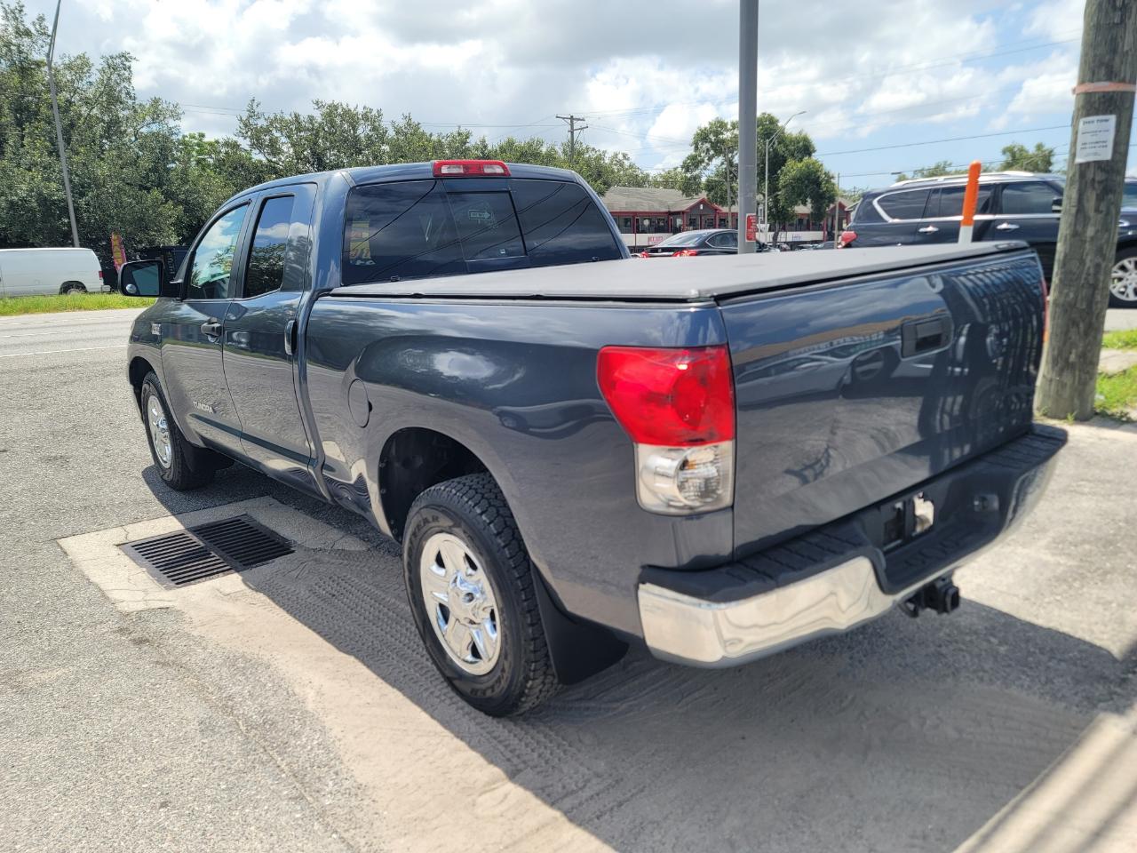 Toyota Tundra SR5 Double Cab 5.7L 4WD 2008