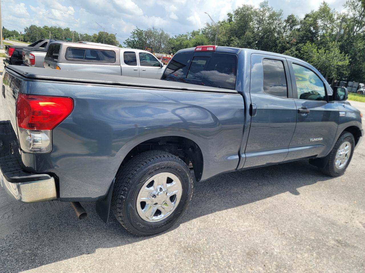 Toyota Tundra SR5 Double Cab 5.7L 4WD 2008