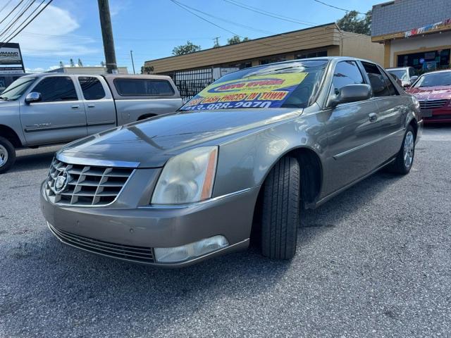 Cadillac DTS Premium w/ Navi 2011