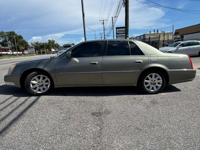 Cadillac DTS Premium w/ Navi 2011