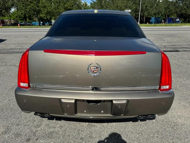 Cadillac DTS Premium w/ Navi 2011