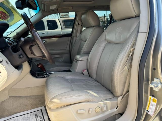 Cadillac DTS Premium w/ Navi 2011