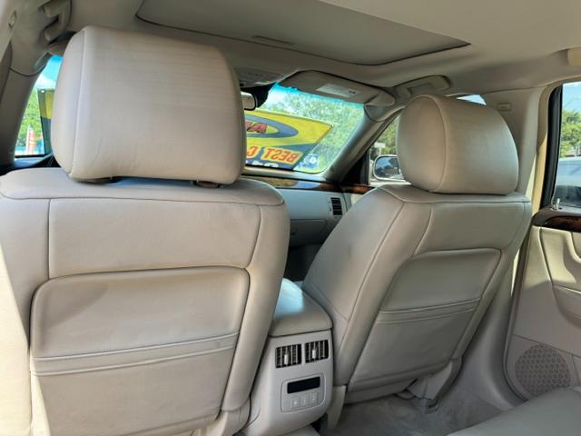 Cadillac DTS Premium w/ Navi 2011