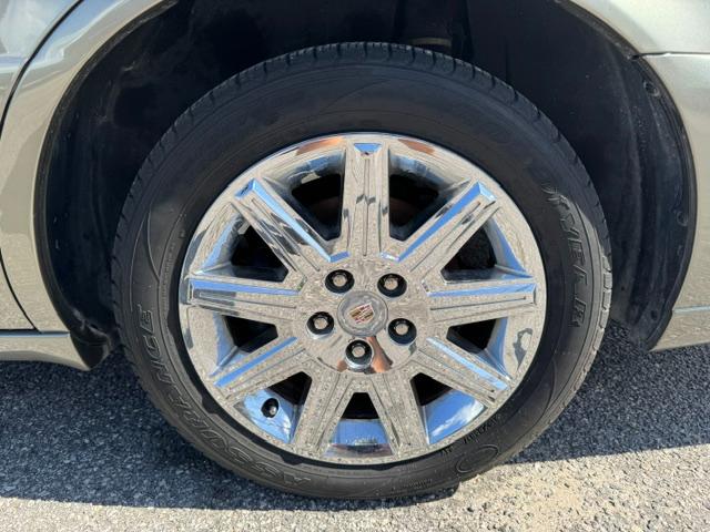 Cadillac DTS Premium w/ Navi 2011