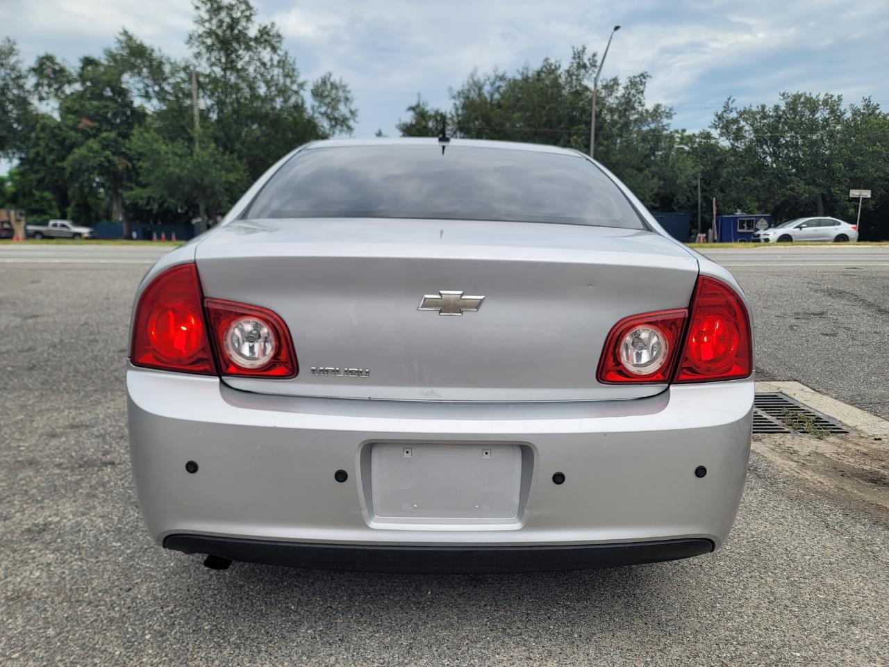 Chevrolet Malibu LS 2011