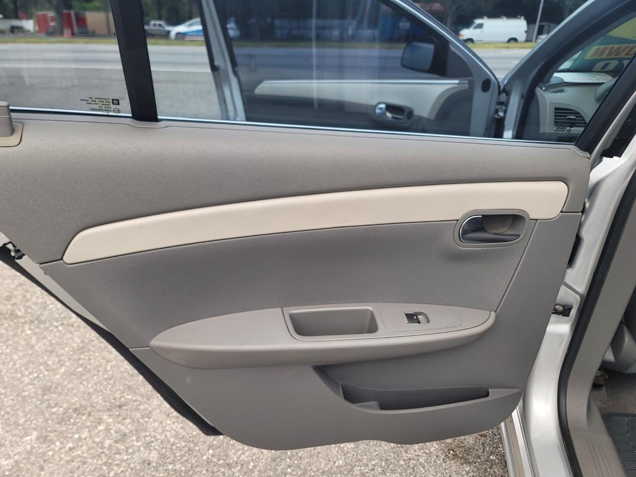 Chevrolet Malibu LS 2011