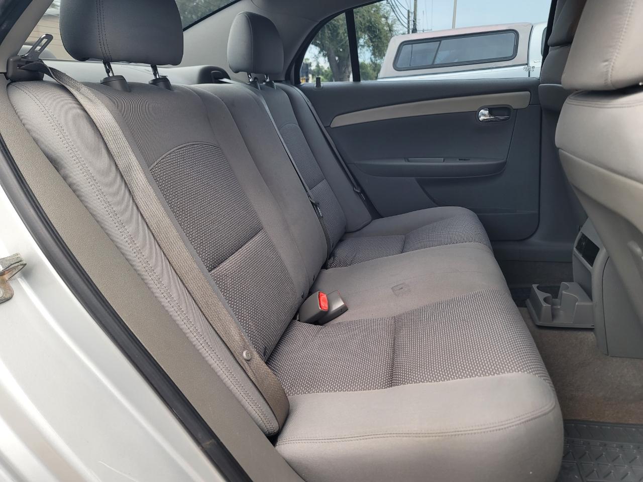 Chevrolet Malibu LS 2011