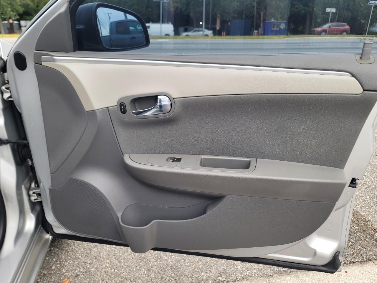 Chevrolet Malibu LS 2011